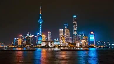 8K延时大气上海城市蓝金外滩商务建筑夜景视频的预览图